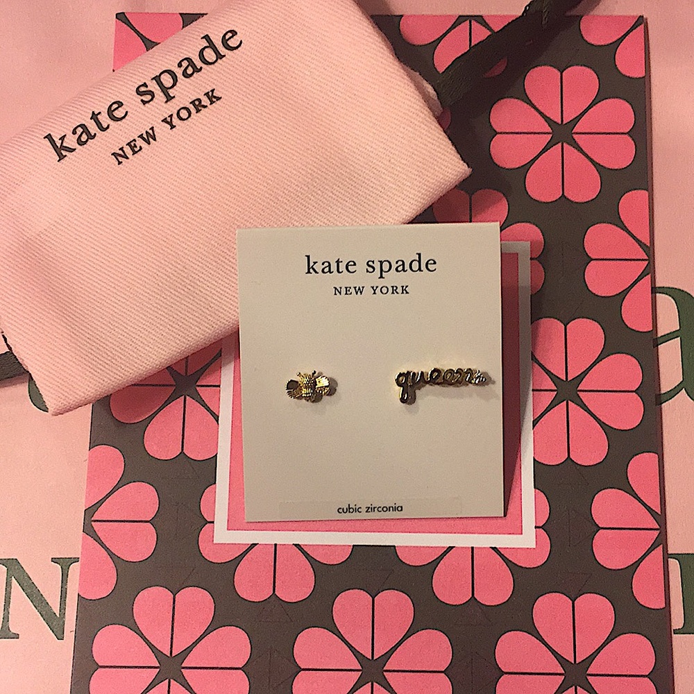 ♠️KATE SPADE “LOVE YOU, MOM QUEEN BEE 🐝 STUDS”